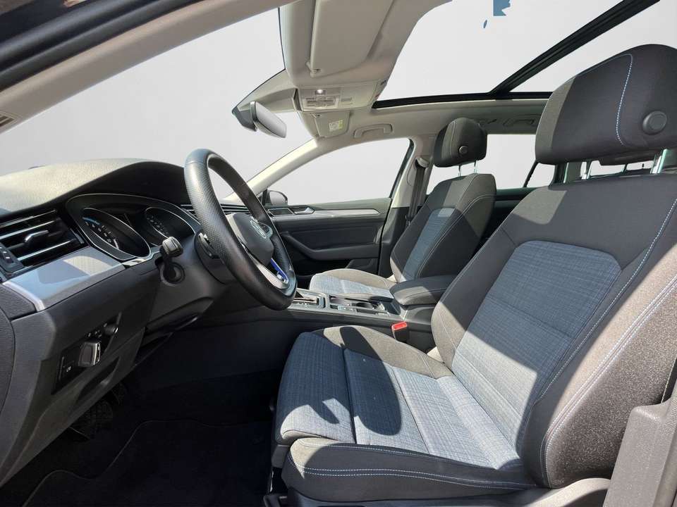 Volkswagen Passat Variant - Imagem 12