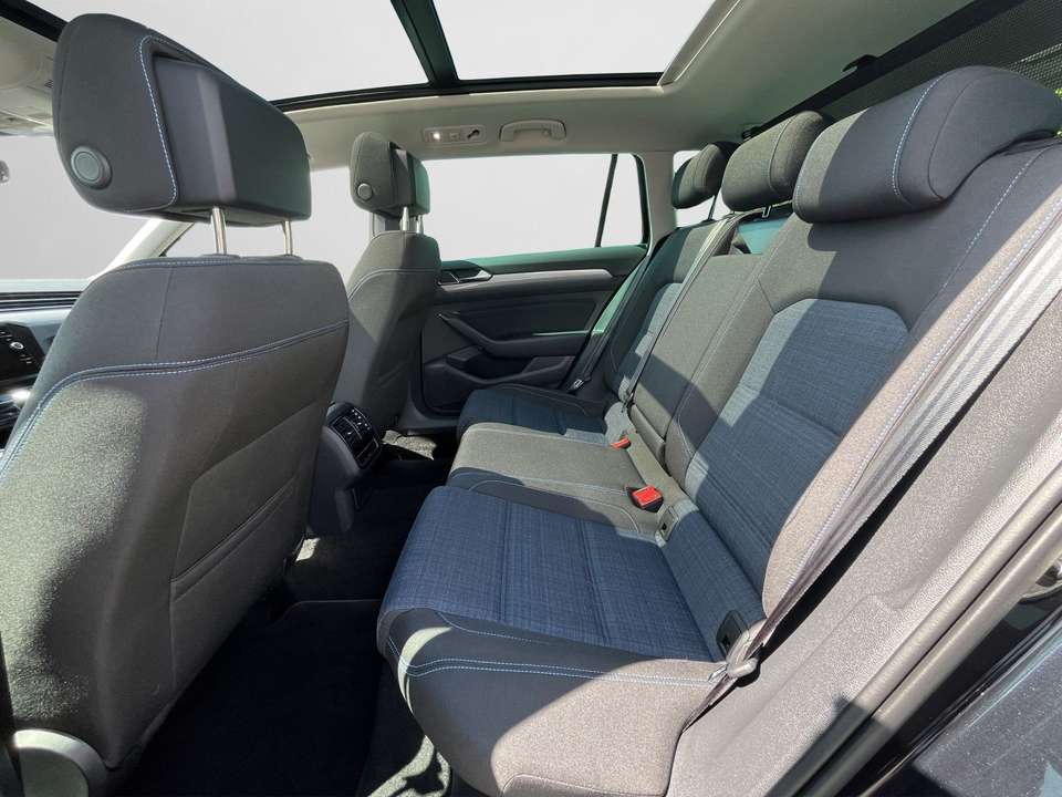 Volkswagen Passat Variant - Imagem 14