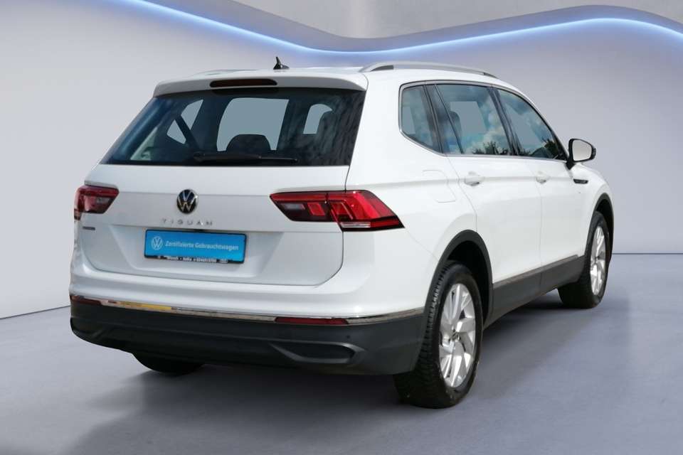 Volkswagen Tiguan Allspace - Imagem 6