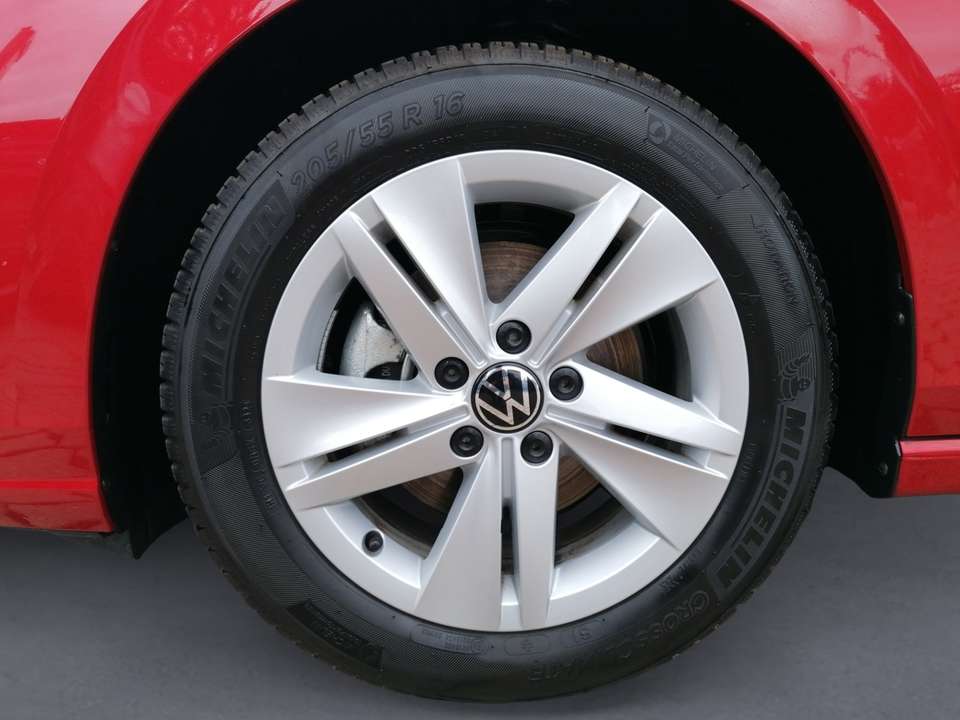 Volkswagen Golf Variant - Imagem 10