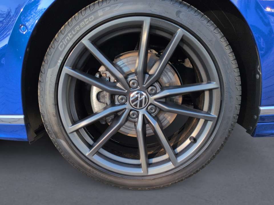 Volkswagen Passat Variant - Imagem 10