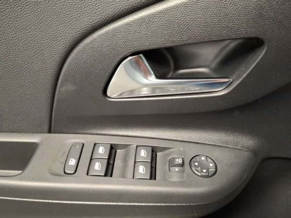 Opel Corsa - Imagem 12