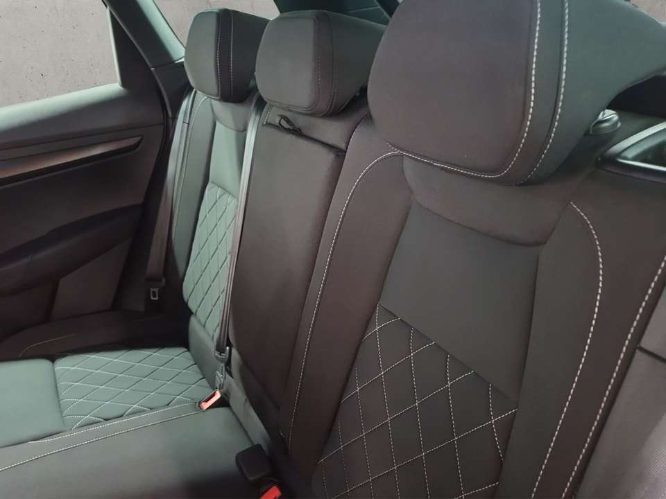 Skoda Karoq - Imagem 13