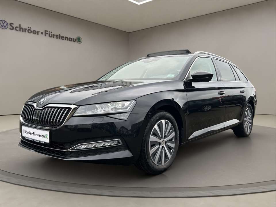 Skoda Superb - Imagem 1