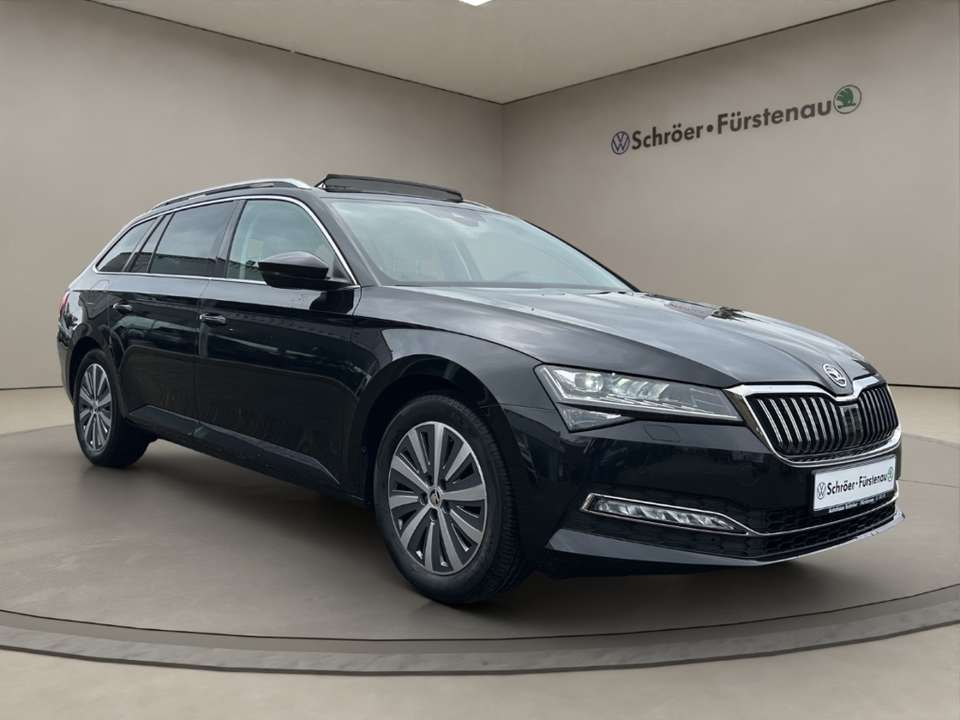 Skoda Superb - Imagem 7