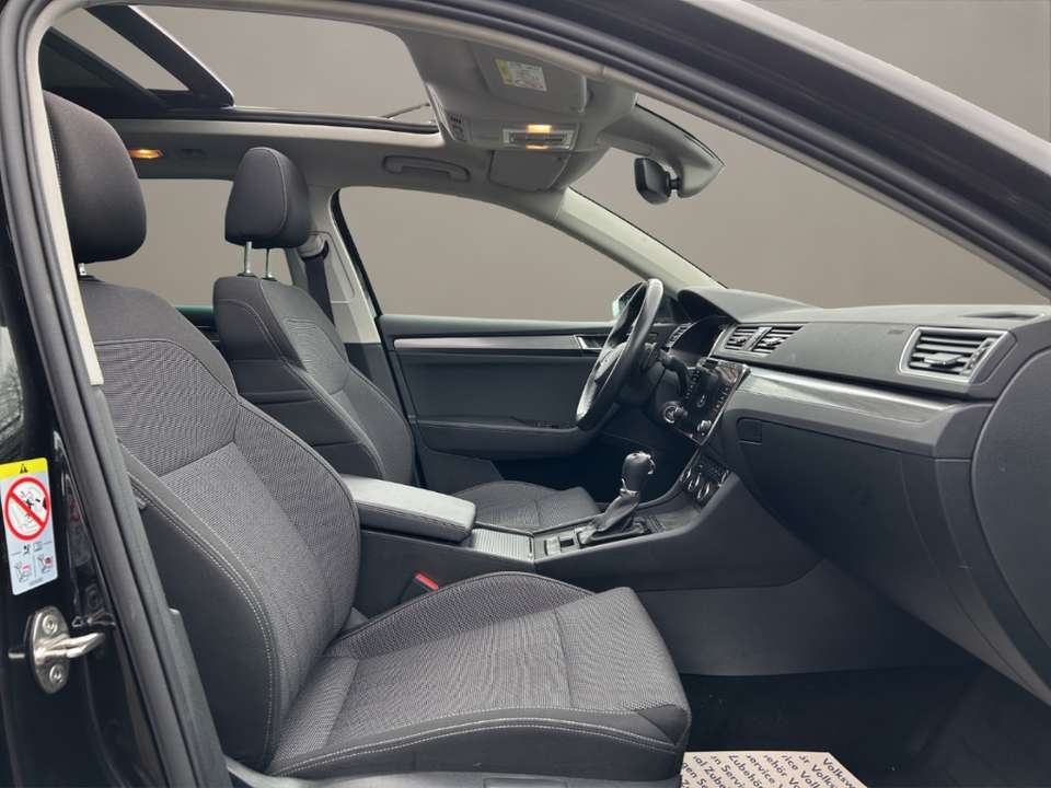 Skoda Superb - Imagem 12