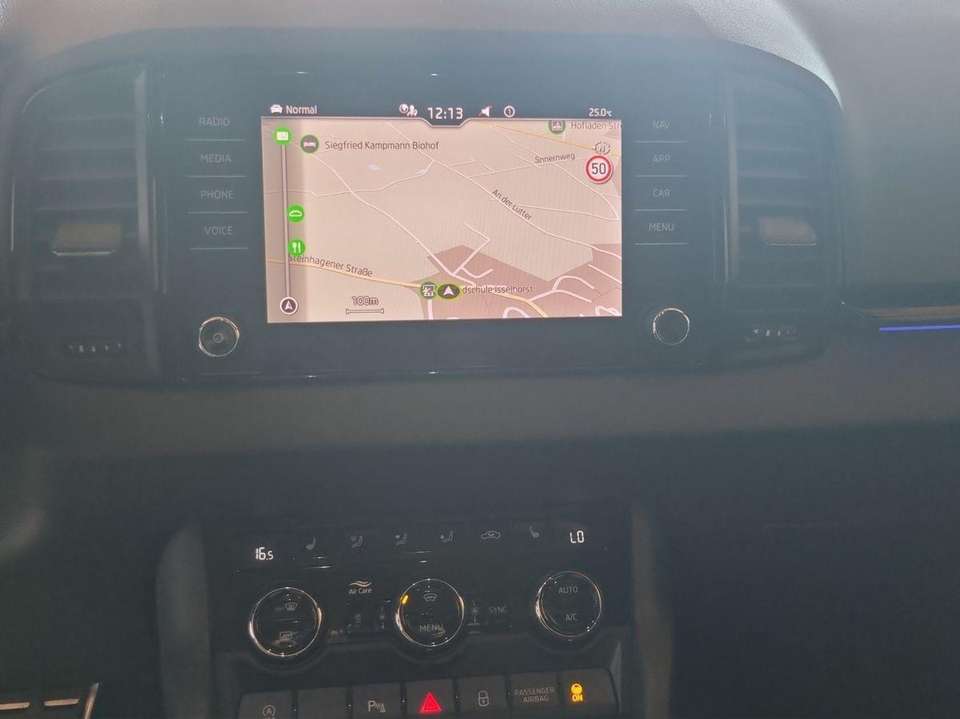 Skoda Karoq - Imagem 13