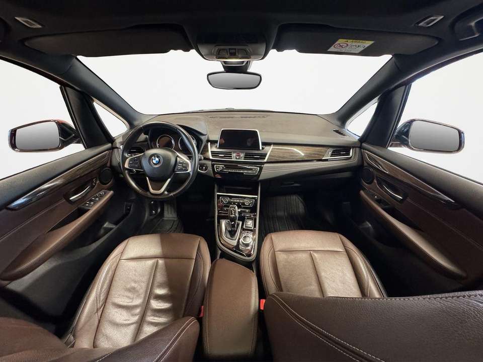 BMW 220 - Imagem 11