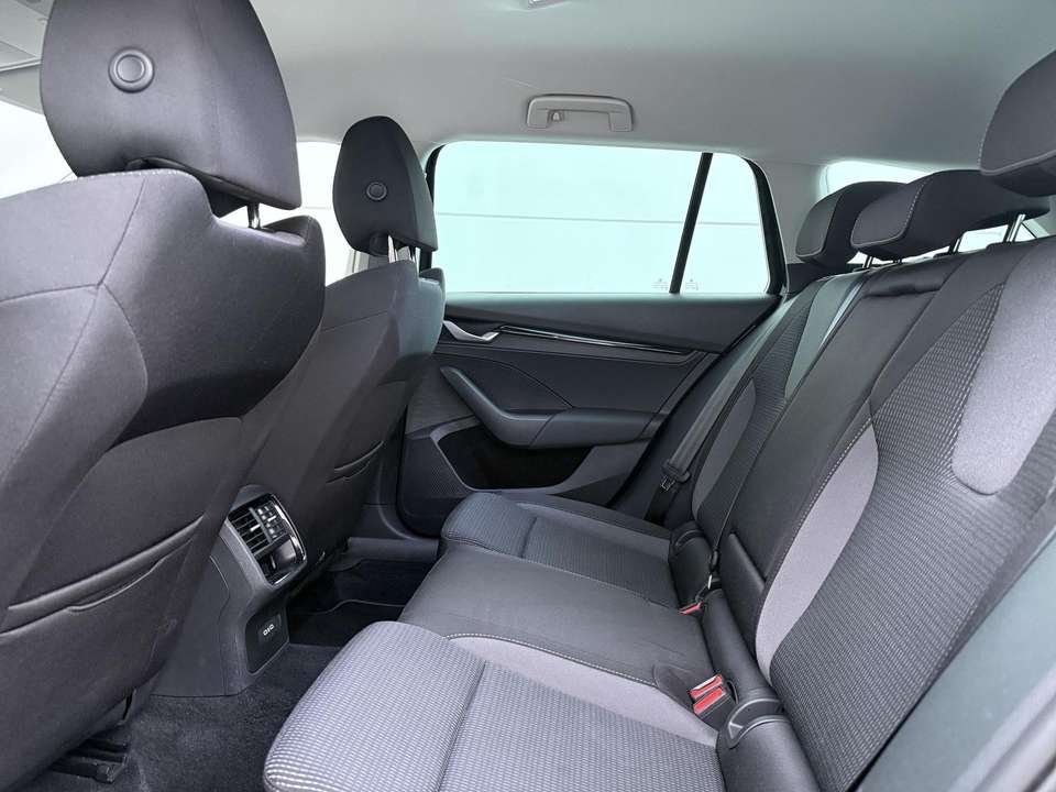 Skoda Octavia - Imagem 7