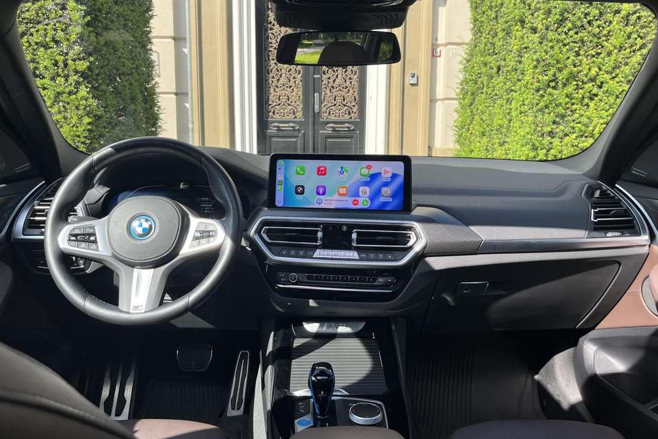 BMW iX3 - Imagem 8
