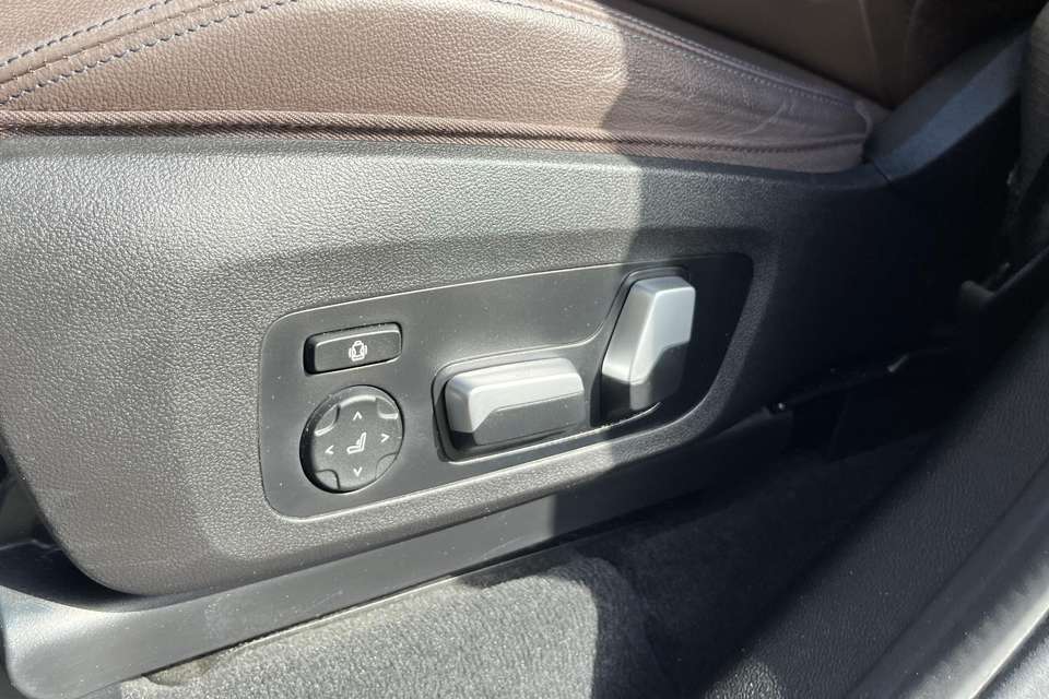 BMW iX3 - Imagem 10