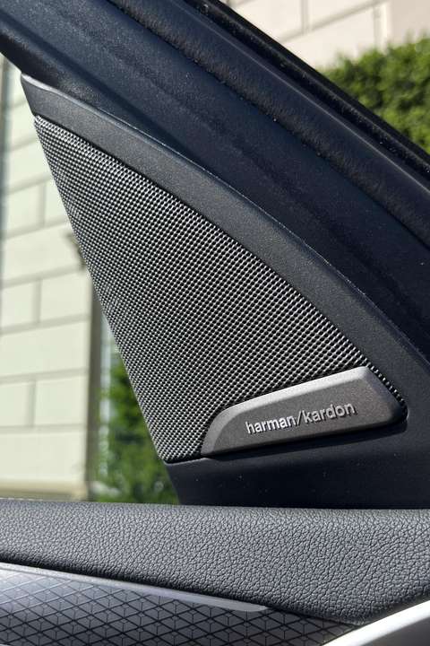 BMW iX3 - Imagem 14