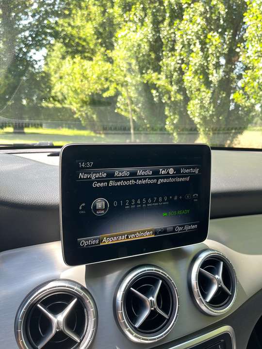 Mercedes-Benz CLA 180 - Imagem 20