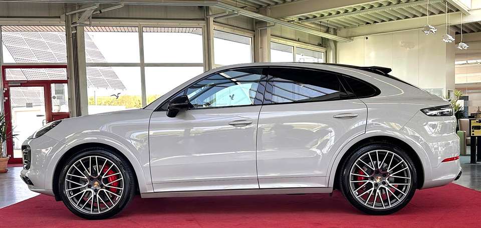 Porsche Cayenne - Imagem 4