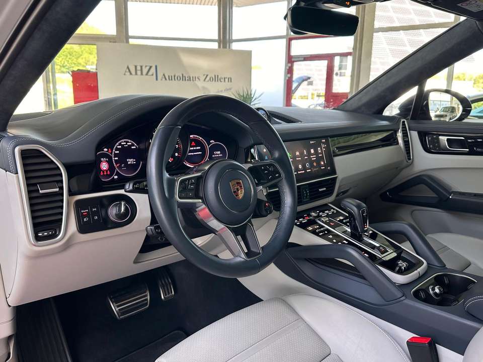 Porsche Cayenne - Imagem 8