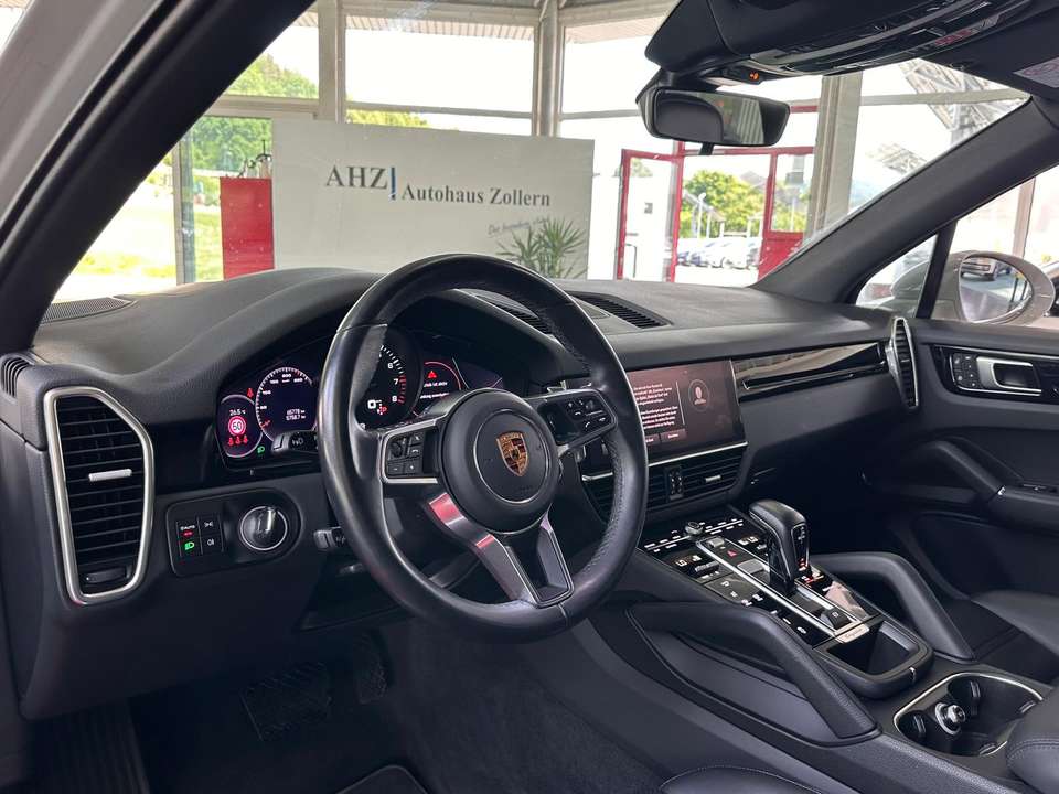 Porsche Cayenne - Imagem 8