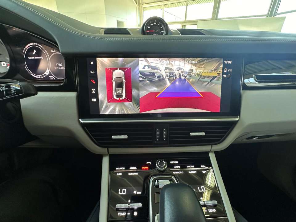 Porsche Cayenne - Imagem 11