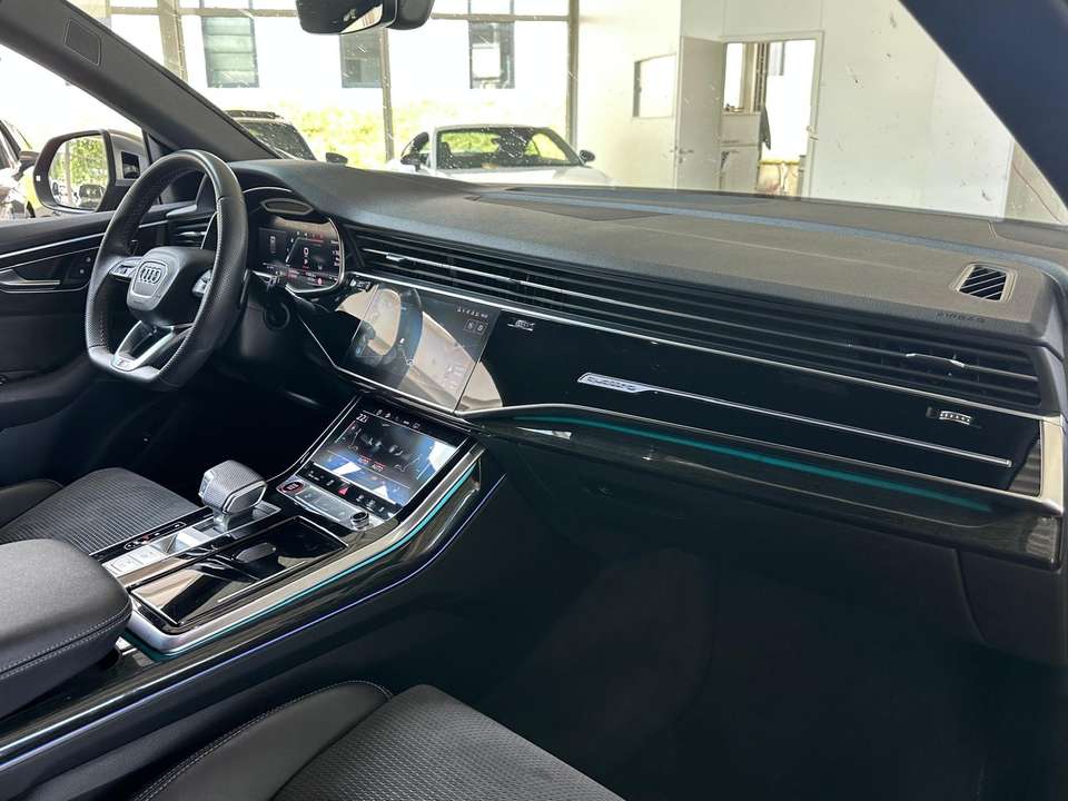 Audi SQ8 - Imagem 9