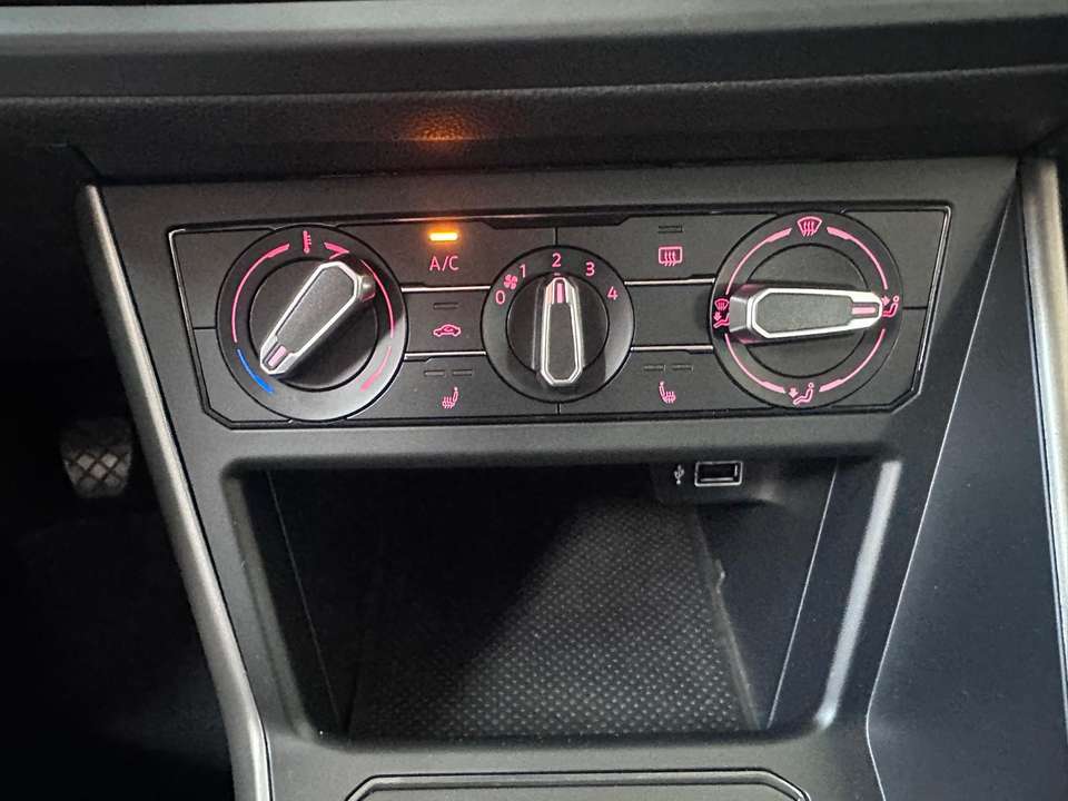 Volkswagen Polo - Imagem 13