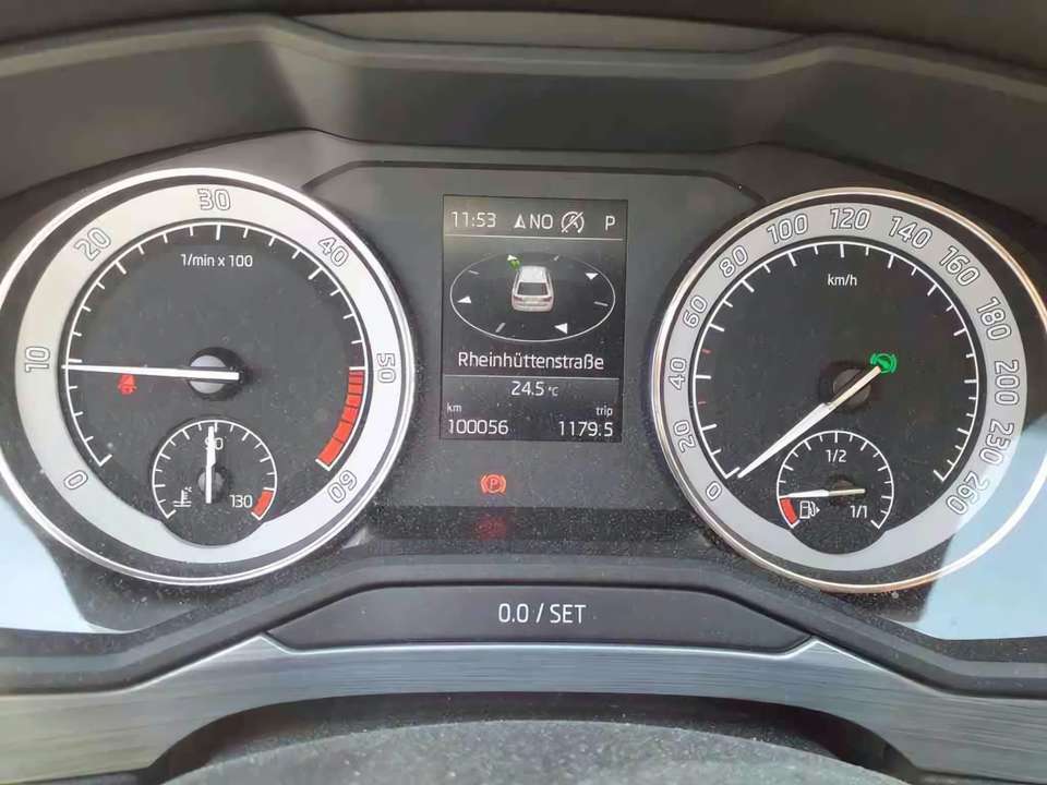 Skoda Superb - Imagem 5