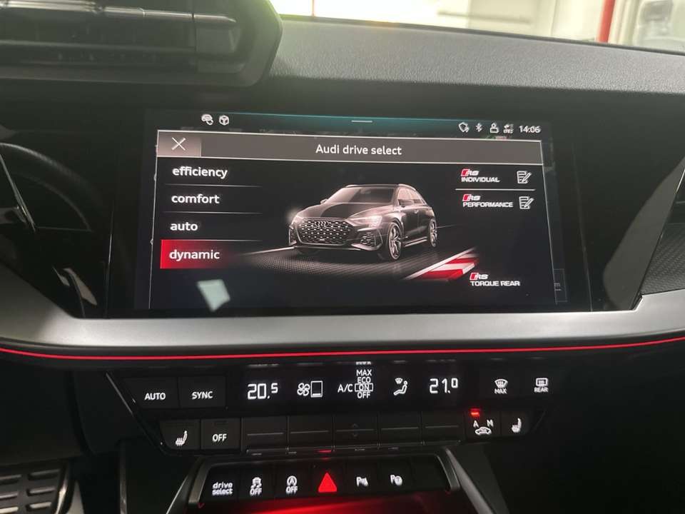 Audi RS3 - Imagem 14