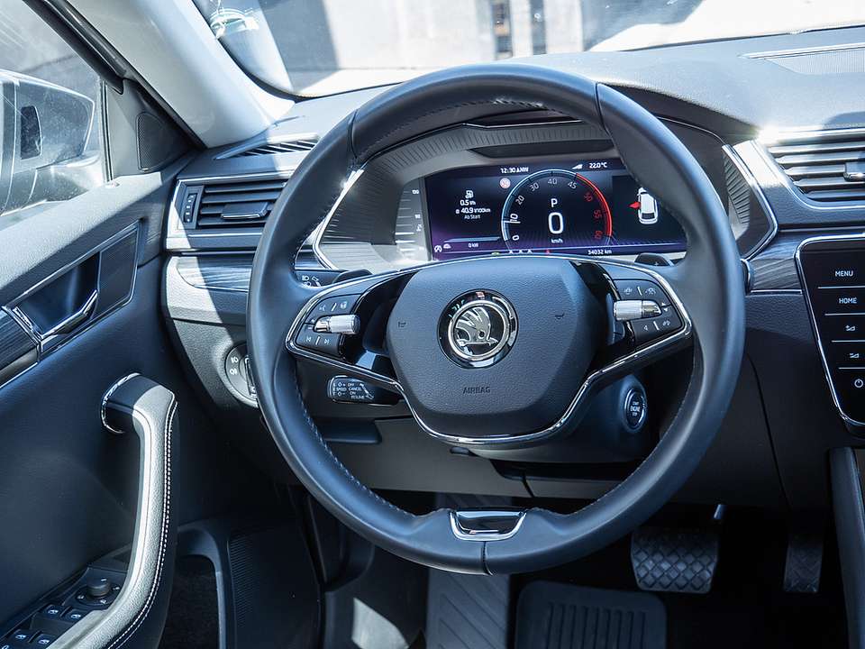 Skoda Superb - Imagem 7