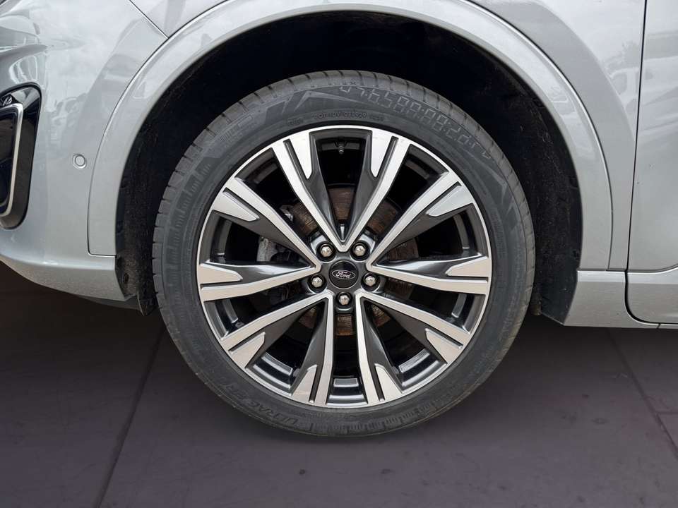 Ford Kuga - Imagem 7