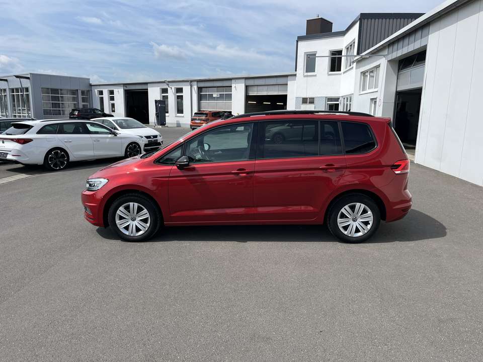 Volkswagen Touran - Imagem 2