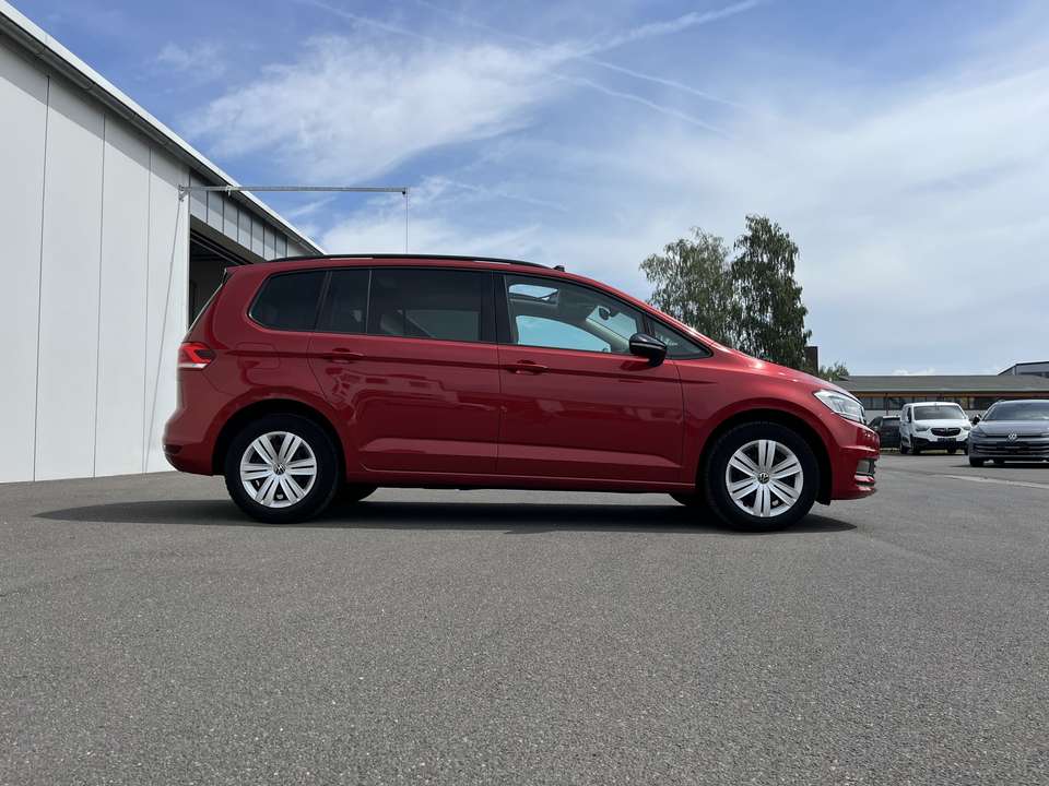 Volkswagen Touran - Imagem 4