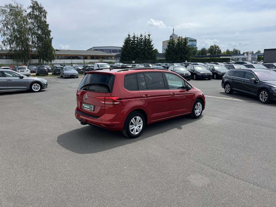 Volkswagen Touran - Imagem 7