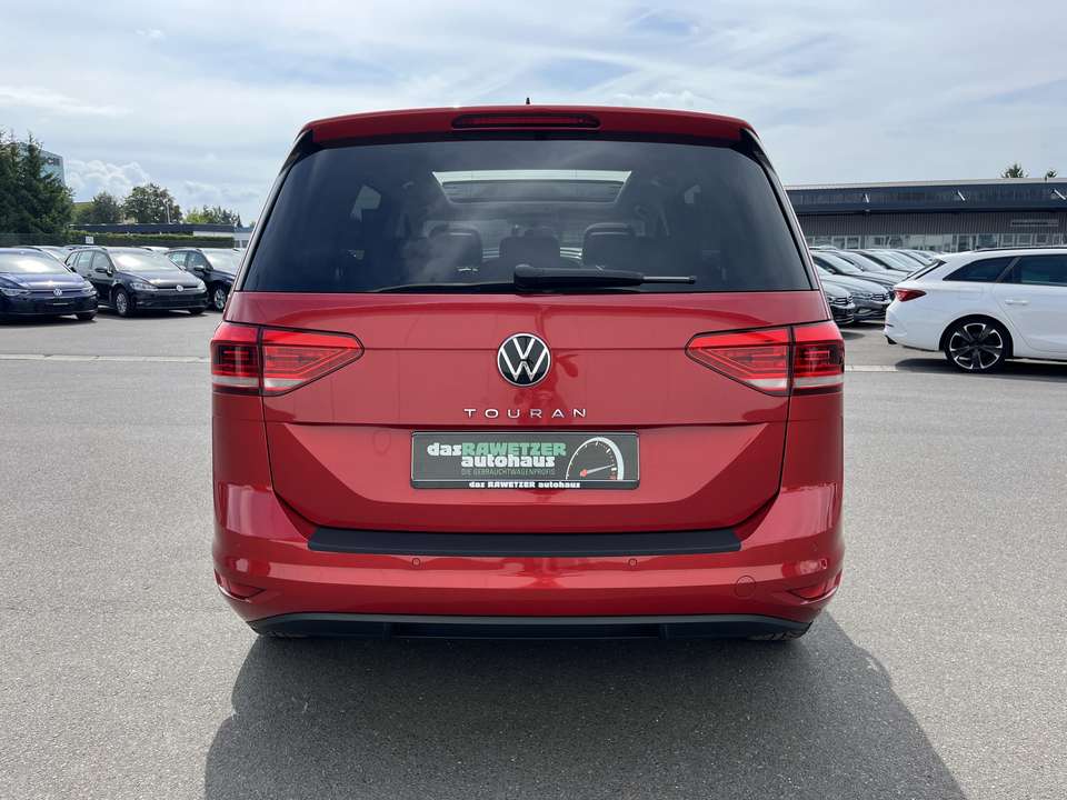 Volkswagen Touran - Imagem 8