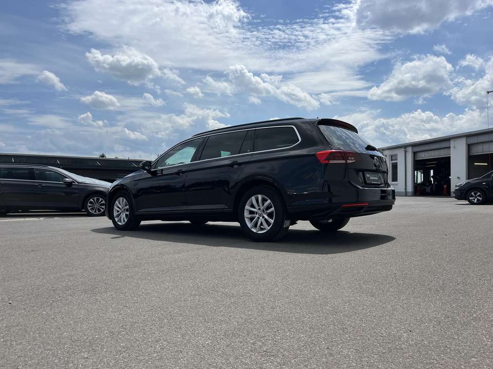 Volkswagen Passat Variant - Imagem 9