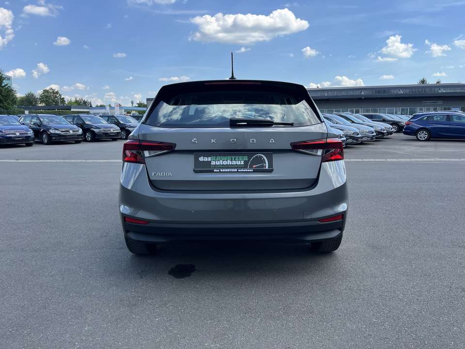 Skoda Fabia - Imagem 8