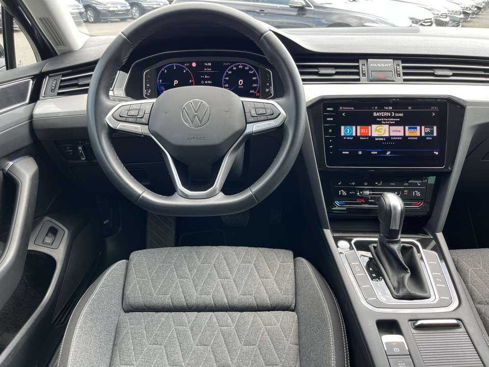 Volkswagen Passat Variant - Imagem 15
