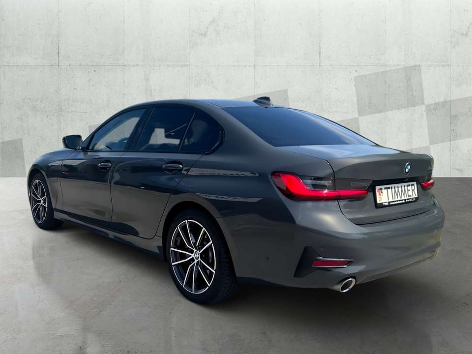 BMW 330 - Imagem 5