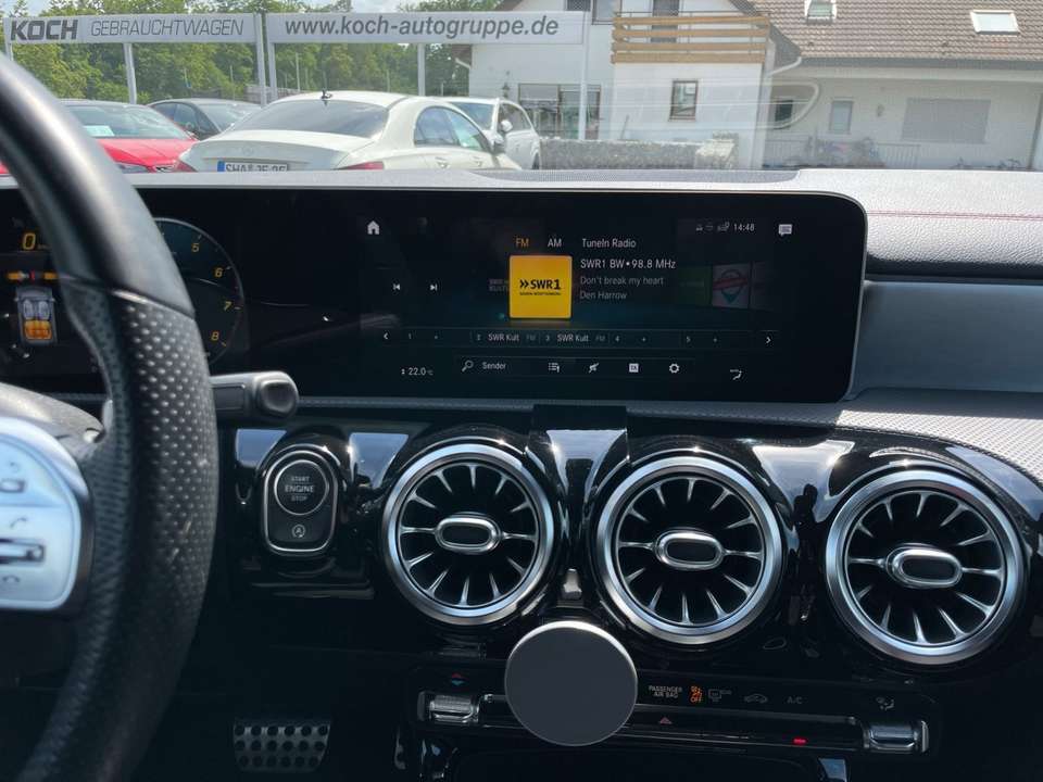 Mercedes-Benz CLA 220 - Imagem 10