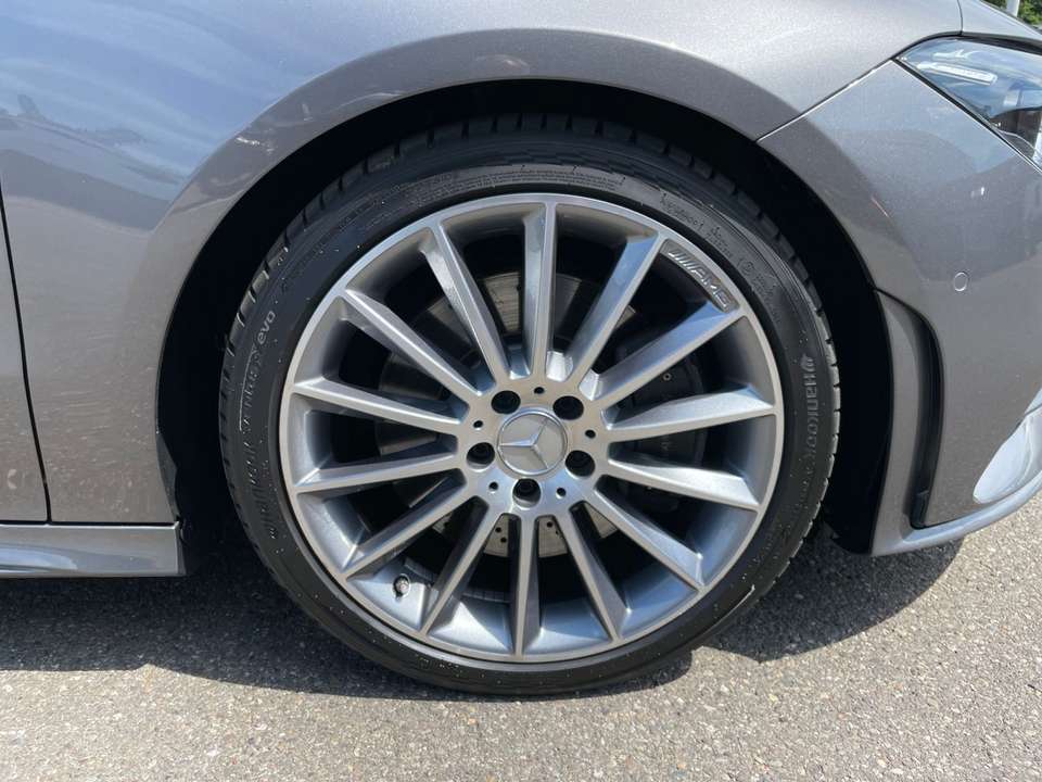 Mercedes-Benz CLA 220 - Imagem 15