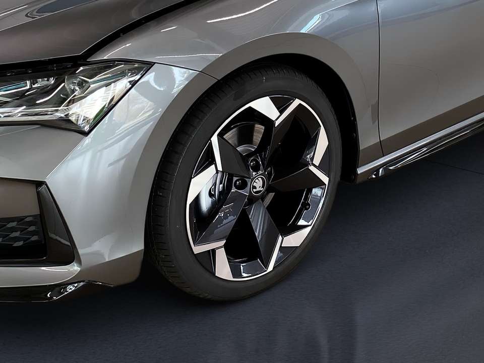 Skoda Superb - Imagem 4