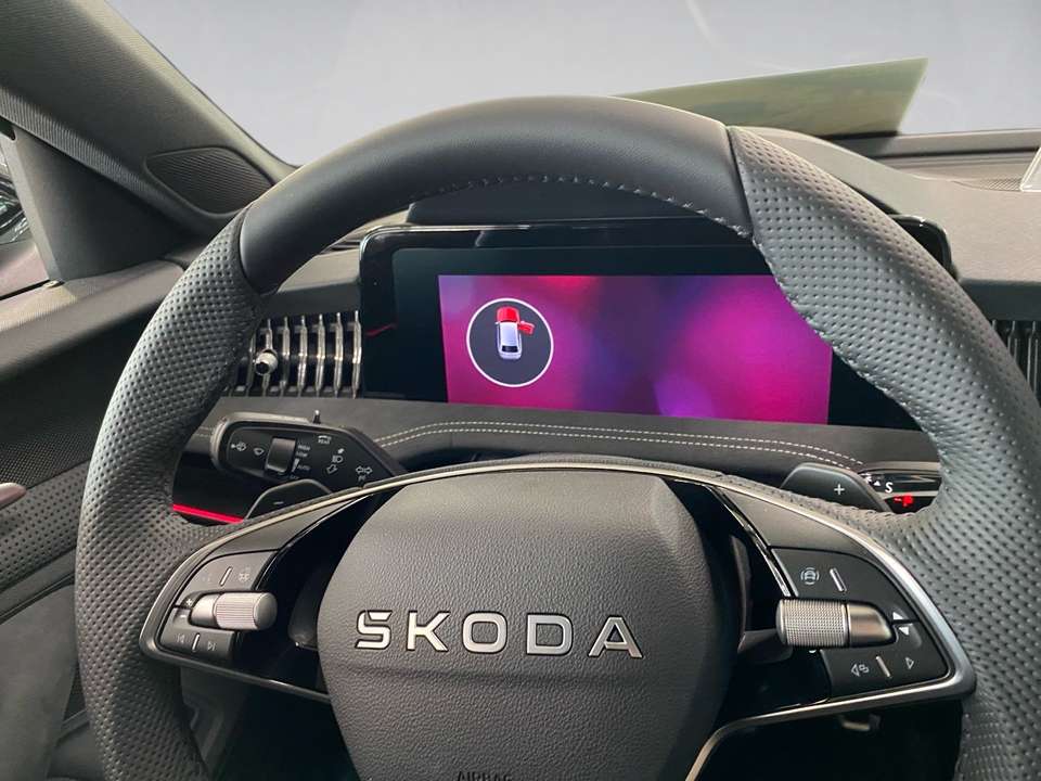 Skoda Superb - Imagem 6