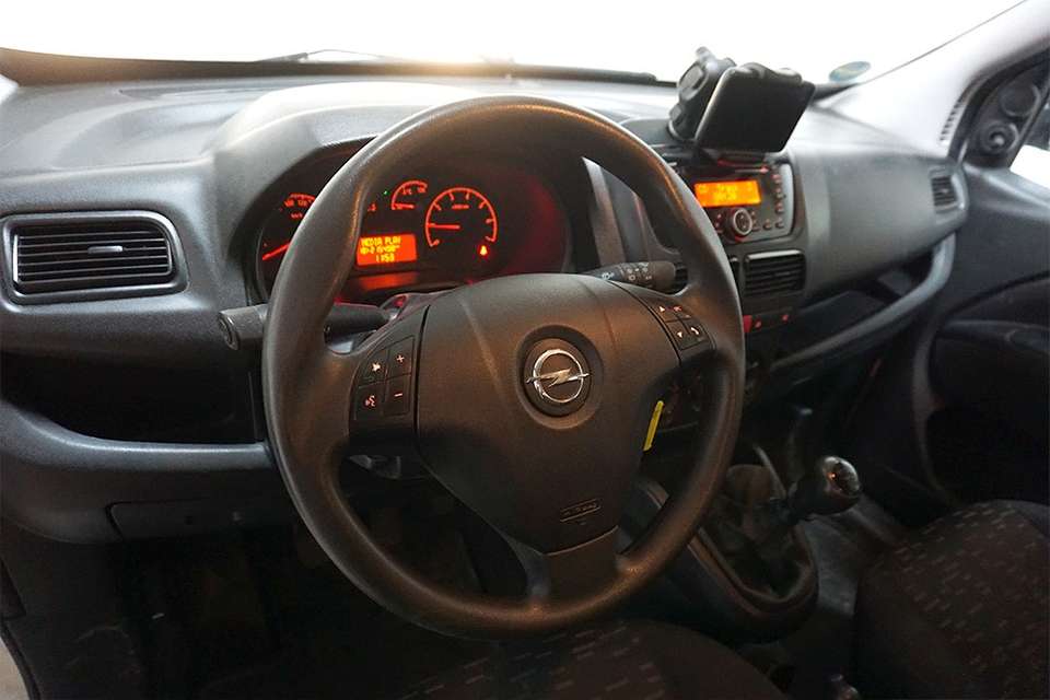 Opel Combo - Imagem 8