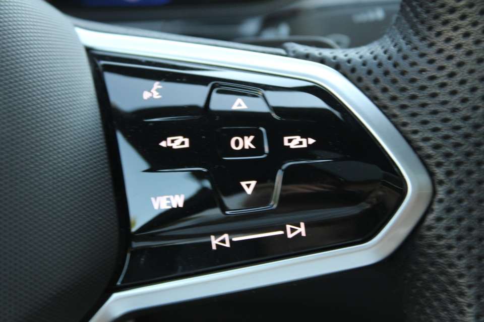 Volkswagen T-Roc - Imagem 13