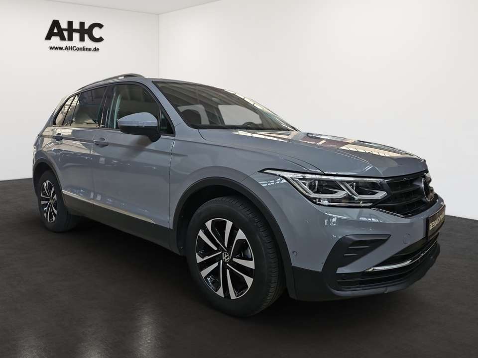 Volkswagen Tiguan - Imagem 2