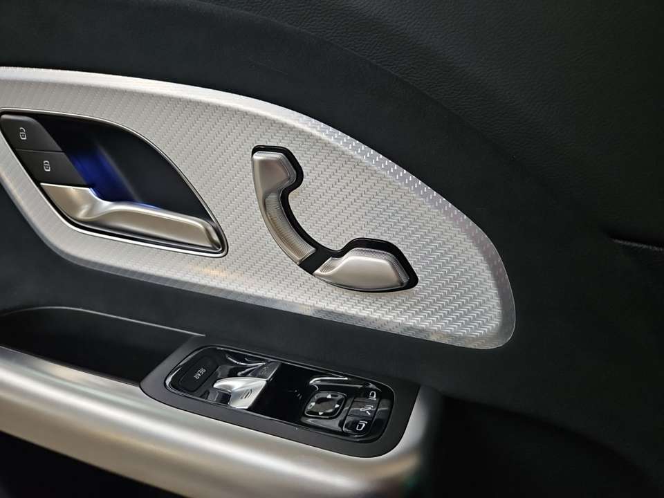 Mercedes-Benz GLB 250 - Imagem 13