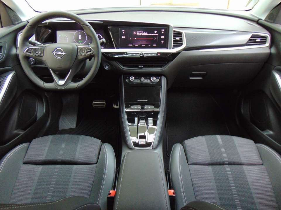 Opel Grandland - Imagem 13
