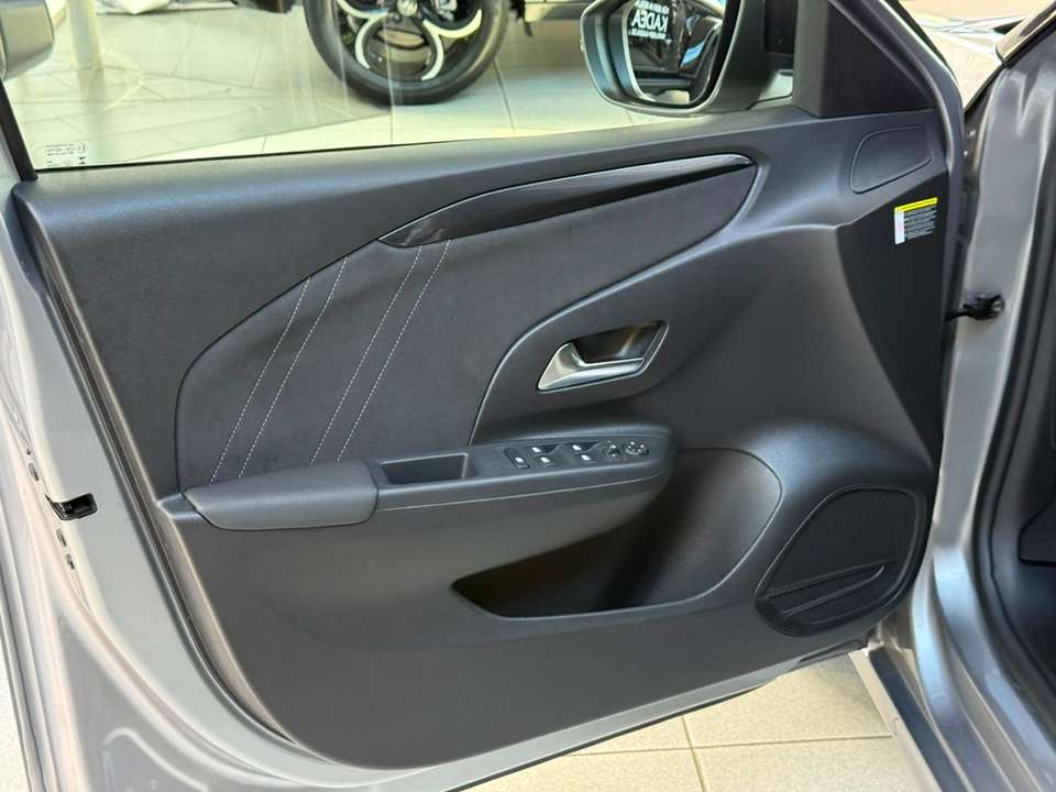 Opel Corsa - Imagem 12