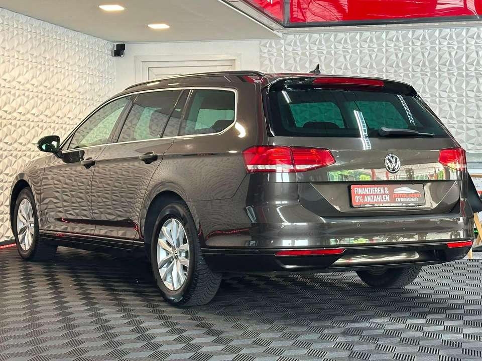 Volkswagen Passat - Imagem 5