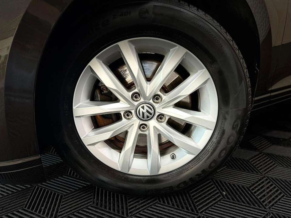 Volkswagen Passat - Imagem 11