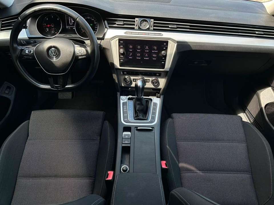 Volkswagen Passat - Imagem 12