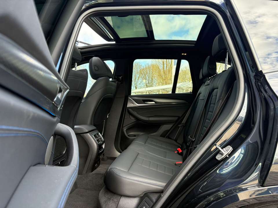 BMW iX3 - Imagem 15