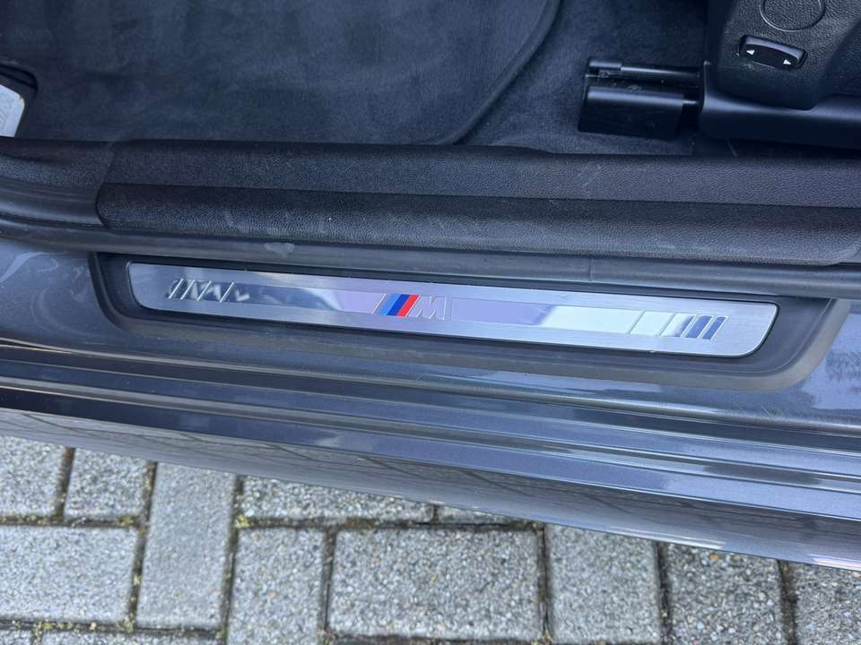 BMW 330 - Imagem 13